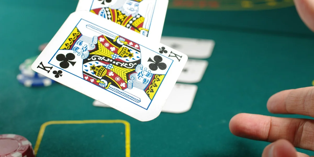 Tongits Online Guide: Filipino Rummy Card Rules gameplay analysis and features